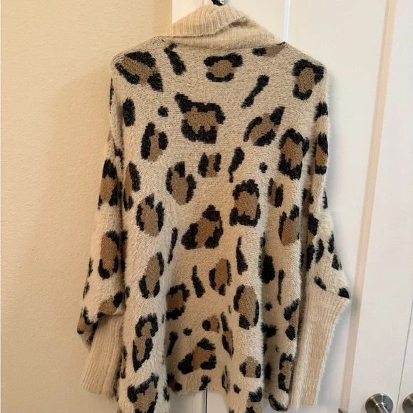 VICI‎ Cozy Leopard Cardigan